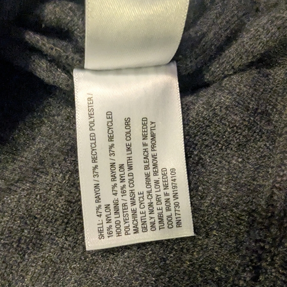 Universal Thread Women's Dark Gray/Black Pullover Hoodie, Size Medium - Picture 4 of 7